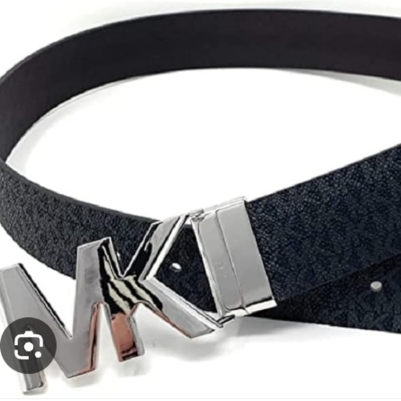 Michael Kors Ladies Reversible Belt with Silver Logo - Picture 5 of 5